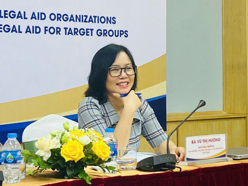 Chủ trì Hội nghị, Bà Vũ Thị Hường, Phó Cục trưởng  Cục Phổ biến, giáo dục pháp luật và Trợ giúp pháp lý